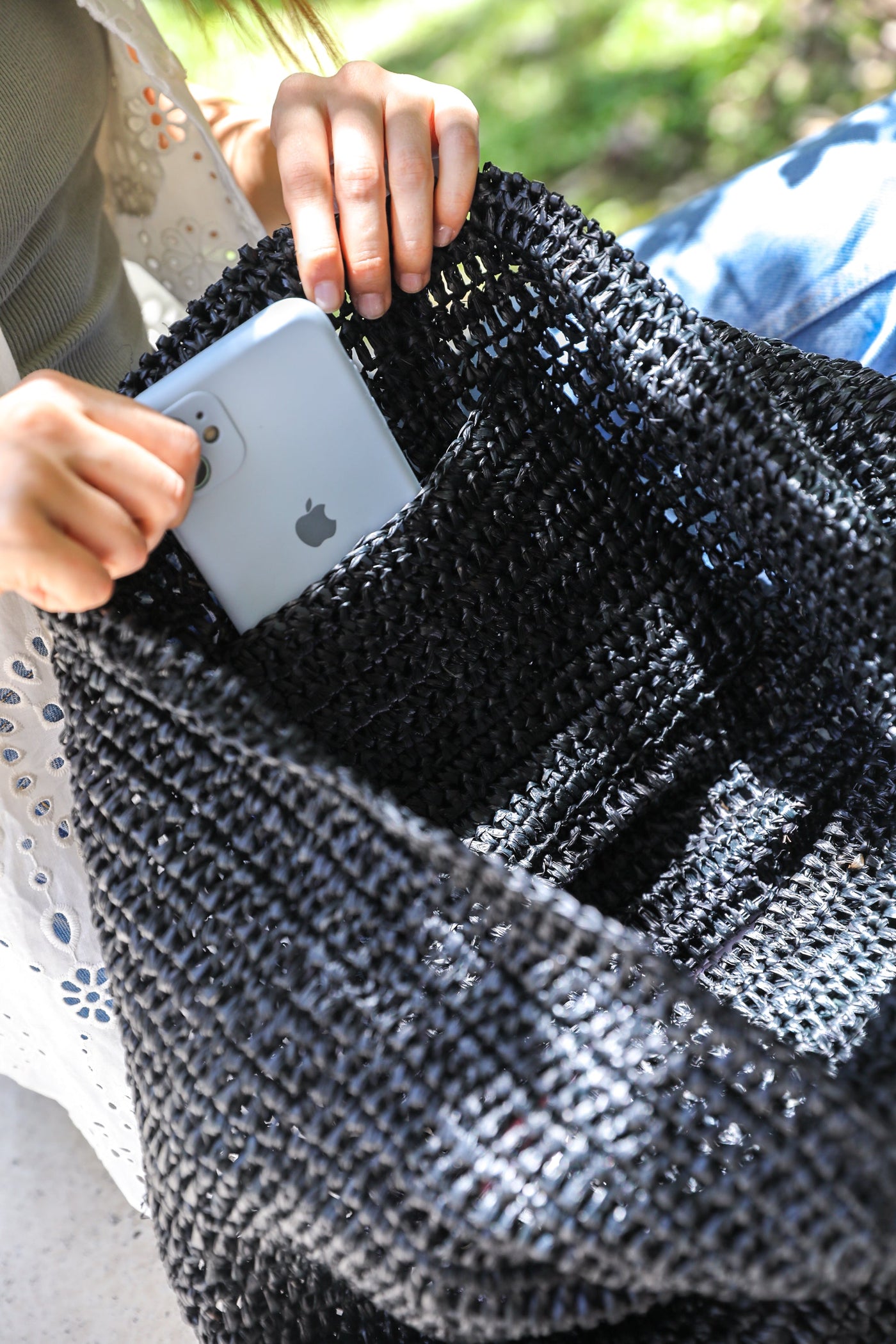 Black raffia wallet