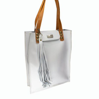 Juanita Blanca wallet with coffee