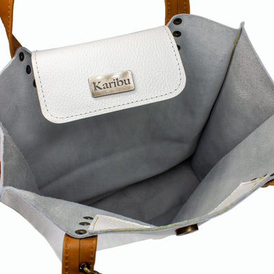Juanita Blanca wallet with coffee