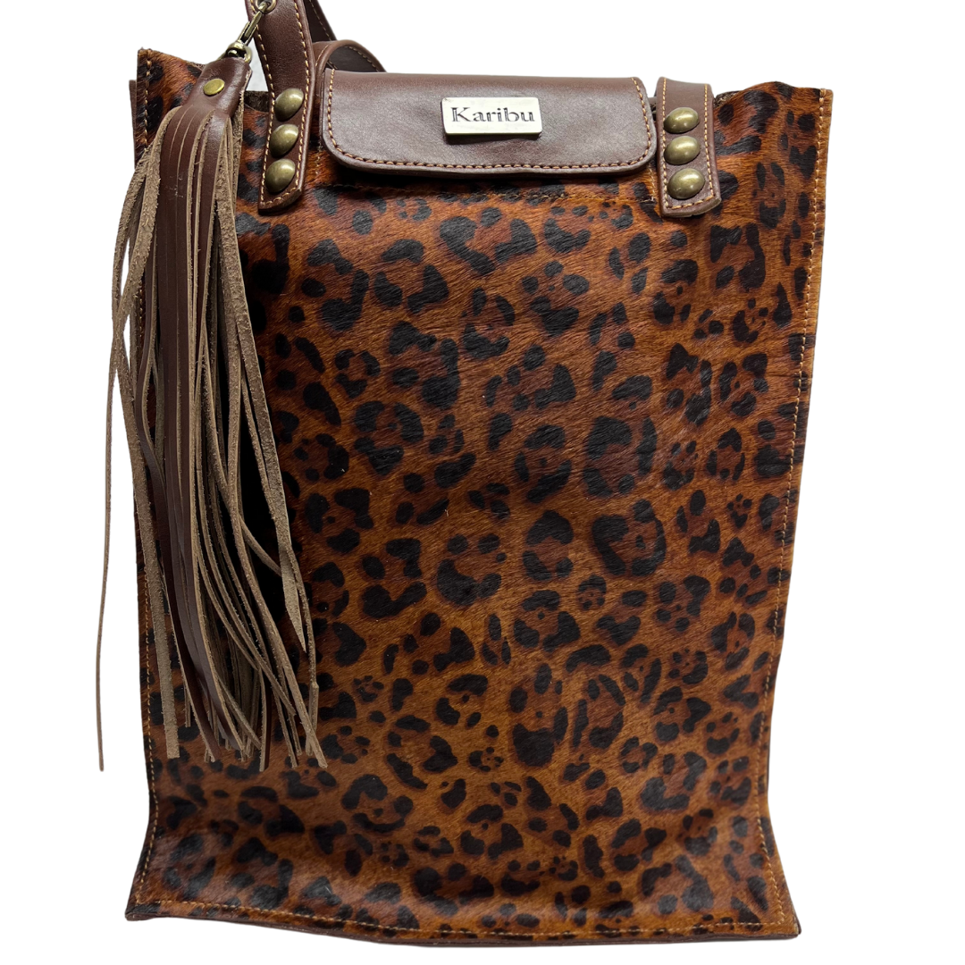 Juanita Cafe Wallet with Hair Print