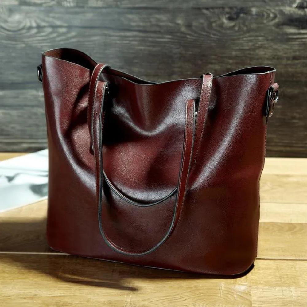 Nicole's favorite handbag | Vintage shoulder bag