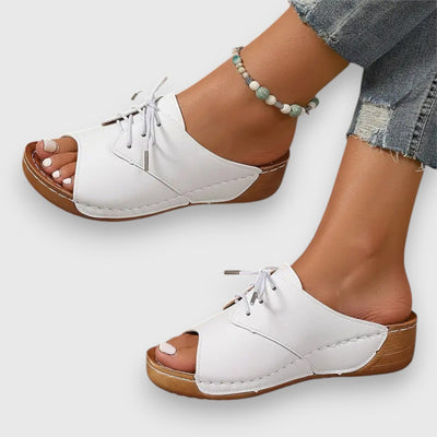 Xenia® | The Sandal In Vintage Style